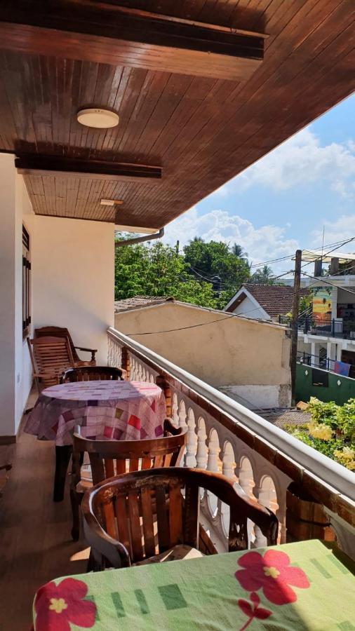 Guesthouse Kind And Love Hikkaduwa Extérieur photo