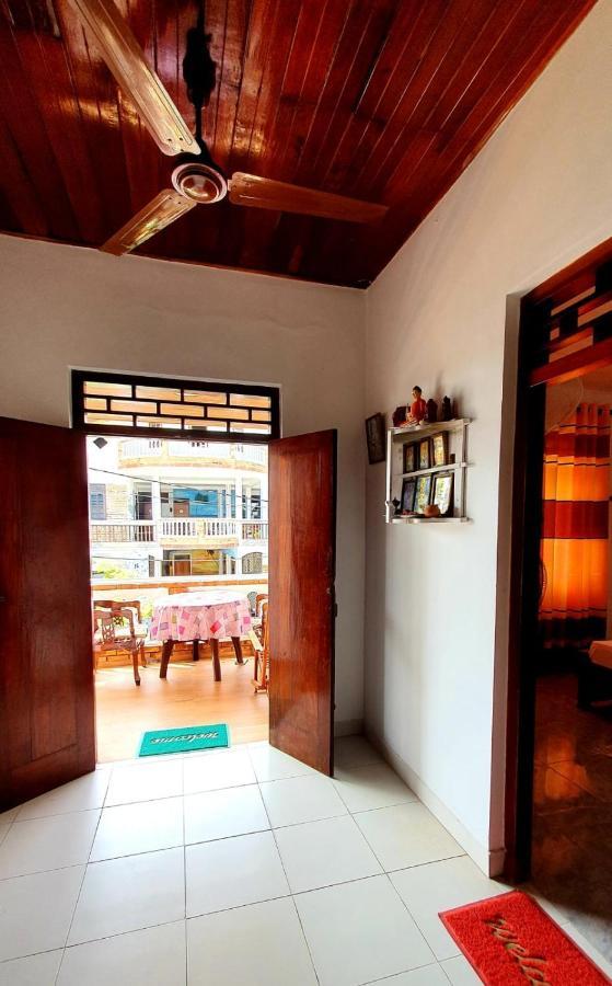 Guesthouse Kind And Love Hikkaduwa Extérieur photo