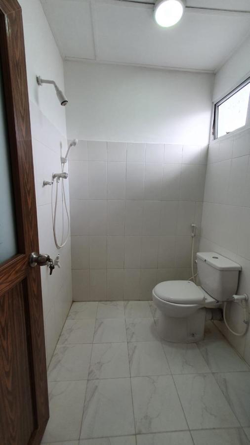 Guesthouse Kind And Love Hikkaduwa Extérieur photo