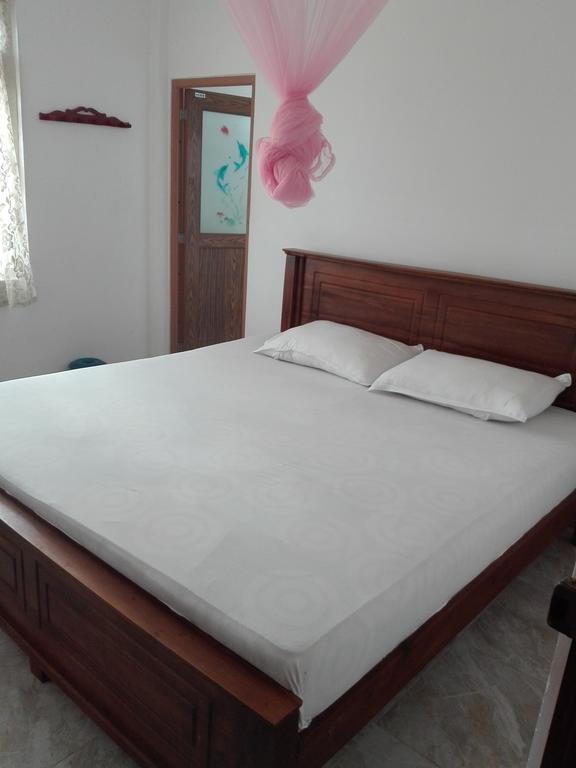 Guesthouse Kind And Love Hikkaduwa Extérieur photo