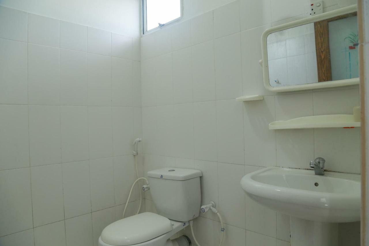 Guesthouse Kind And Love Hikkaduwa Extérieur photo