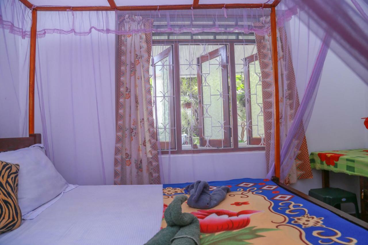 Guesthouse Kind And Love Hikkaduwa Extérieur photo