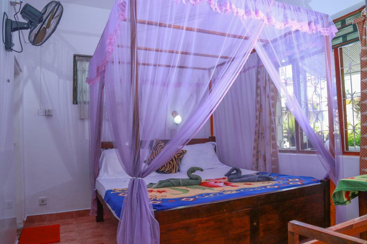 Guesthouse Kind And Love Hikkaduwa Extérieur photo